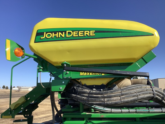 2015 John Deere DB90 Planter