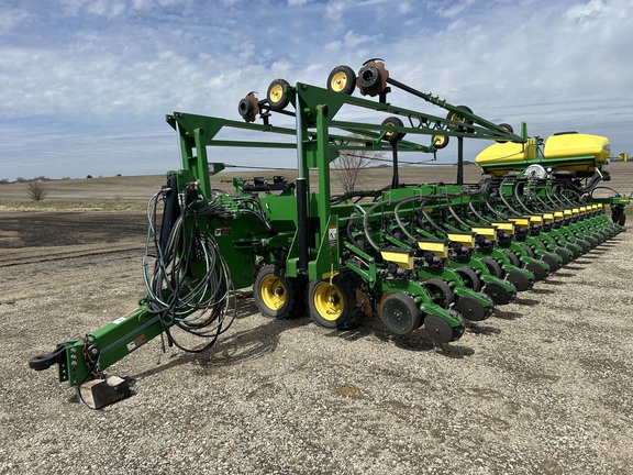2015 John Deere DB90 Planter