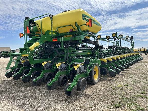 2015 John Deere DB90 Planter