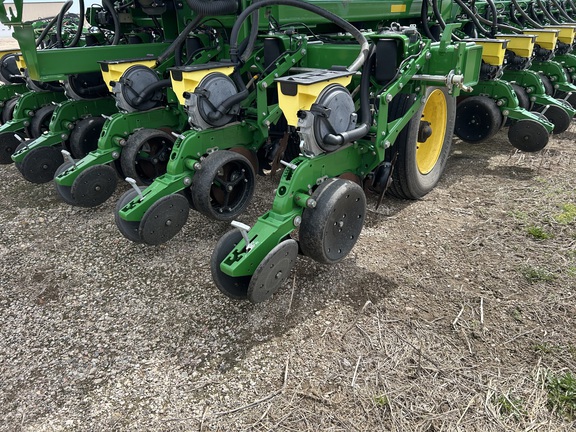 2015 John Deere DB90 Planter