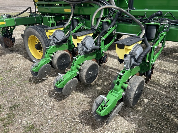 2015 John Deere DB90 Planter