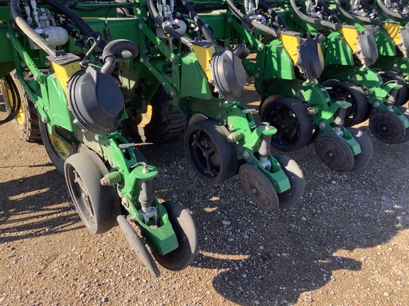 2014 John Deere DB90 Planter