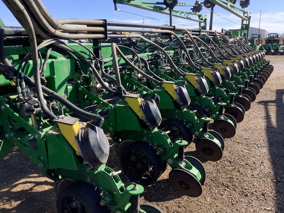 2014 John Deere DB90 Planter