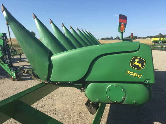 2020 John Deere 708C Header Corn Head