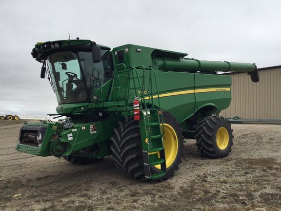 2024 John Deere S770 Combine