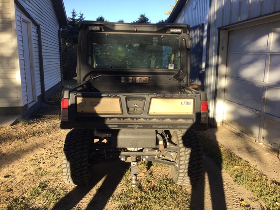 2023 John Deere XUV 835M ATV