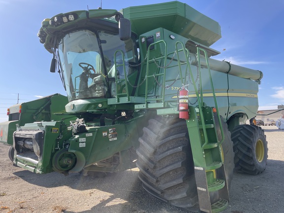 2023 John Deere S770 Combine