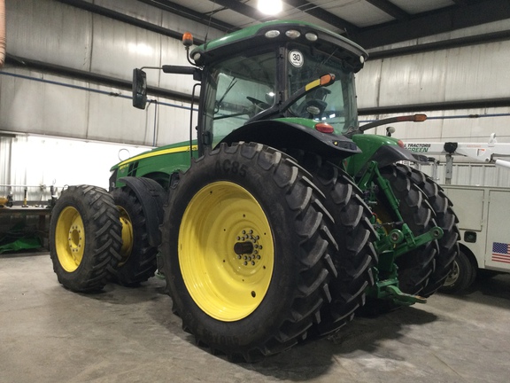 2019 John Deere 8370R Tractor