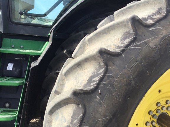 2019 John Deere 8370R Tractor