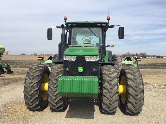 2019 John Deere 8370R Tractor