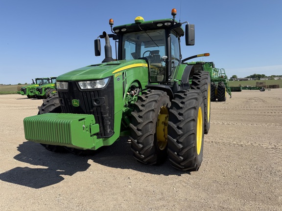 2019 John Deere 8370R Tractor