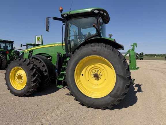2019 John Deere 8370R Tractor