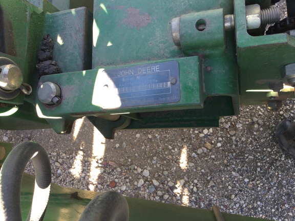 2002 John Deere 1760 Planter