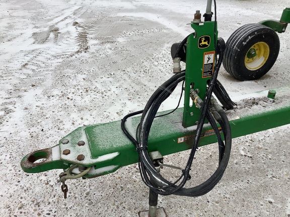 2014 John Deere 2210 Field Cultivator