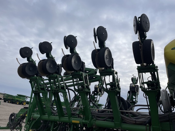 2010 John Deere 1790 Planter