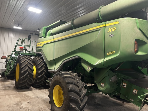 2024 John Deere X9 1000 Combine