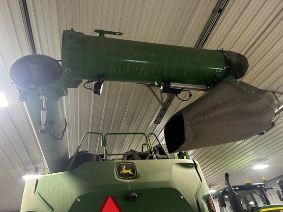 2024 John Deere X9 1000 Combine