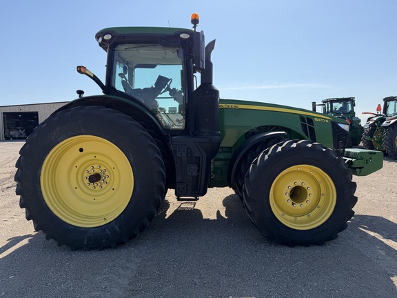 2019 John Deere 8370R Tractor