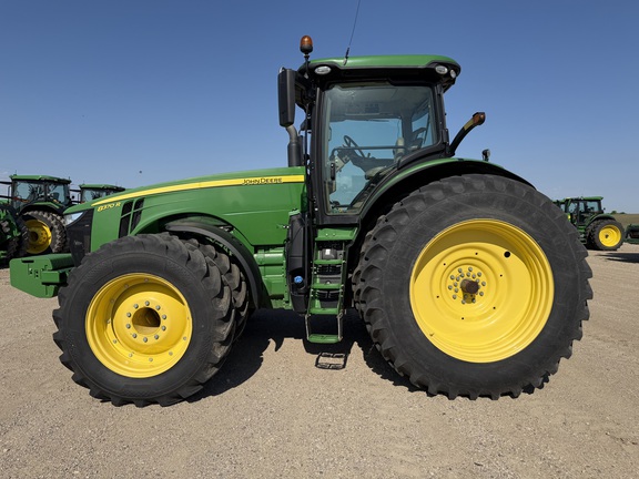 2019 John Deere 8370R Tractor