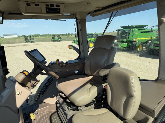 2019 John Deere 8370R Tractor