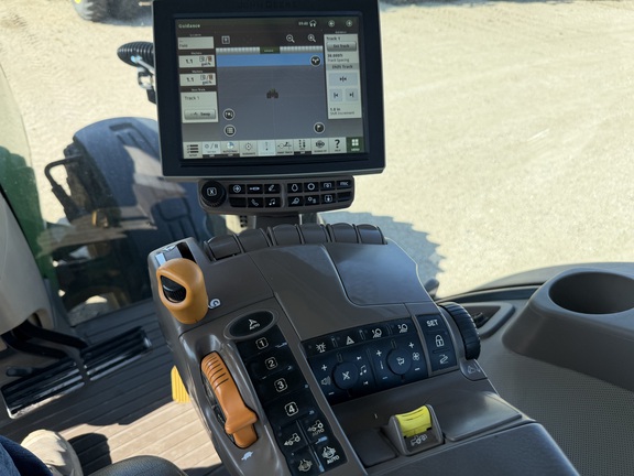 2019 John Deere 8370R Tractor