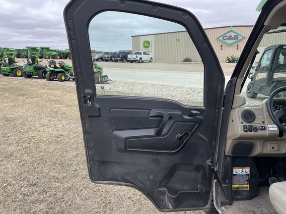 2022 John Deere XUV 835R ATV