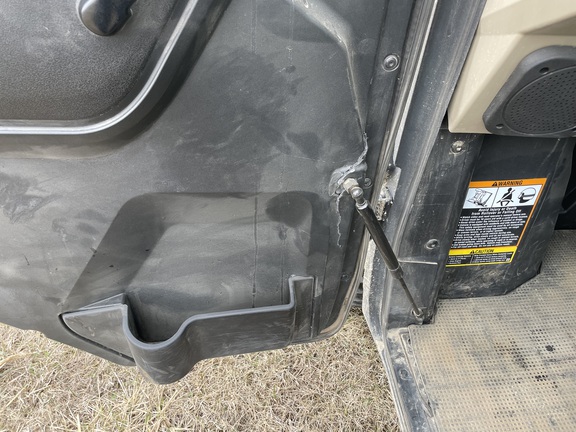 2022 John Deere XUV 835R ATV