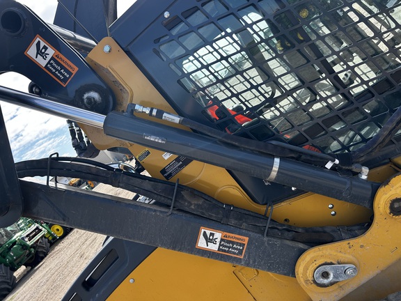 2023 John Deere 325G Compact Track Loader