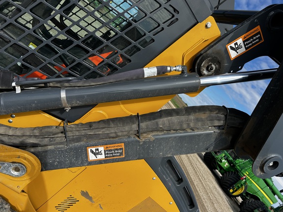 2023 John Deere 325G Compact Track Loader