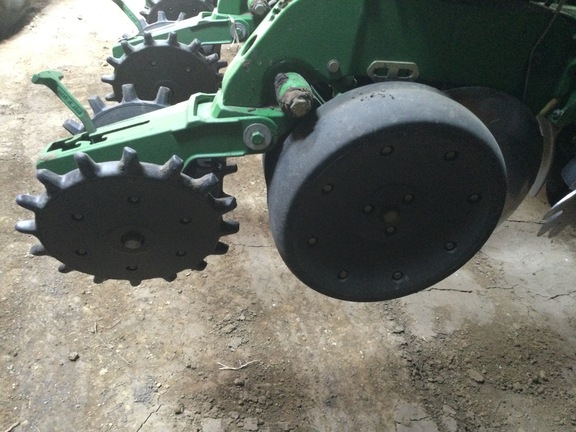 2010 John Deere 1770NT CCS Planter