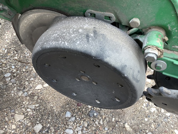 2004 John Deere 1770NT CCS Planter