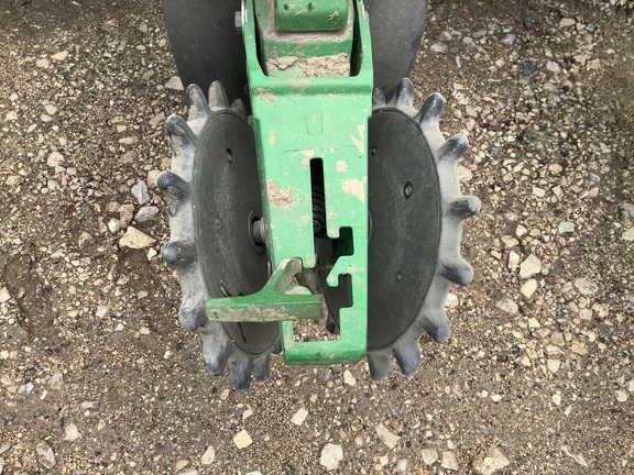 2004 John Deere 1770NT CCS Planter