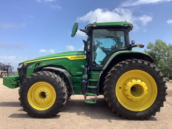2024 John Deere 8R 370 Tractor