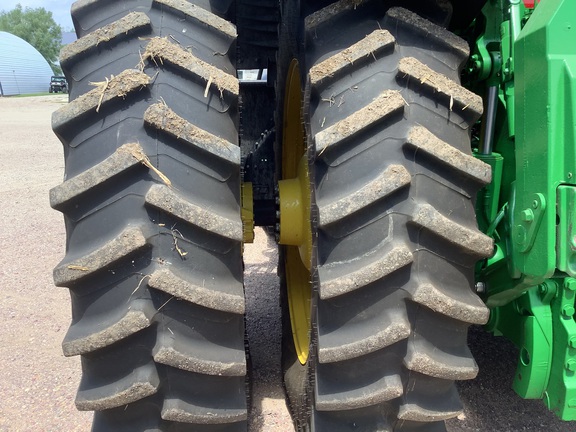 2024 John Deere 8R 370 Tractor