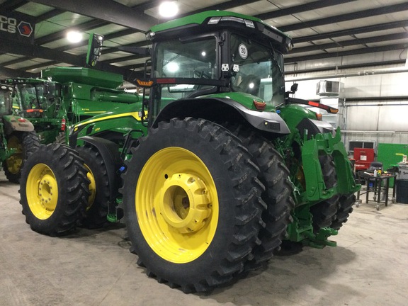 2024 John Deere 8R 370 Tractor