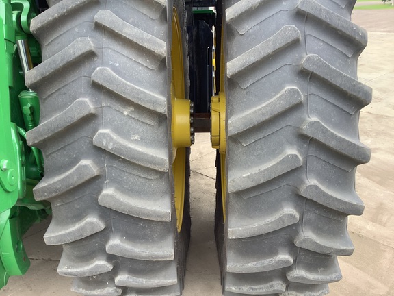 2024 John Deere 8R 370 Tractor