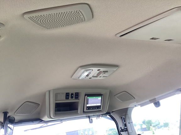 2024 John Deere 8R 370 Tractor