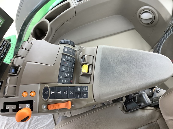 2024 John Deere 8R 370 Tractor