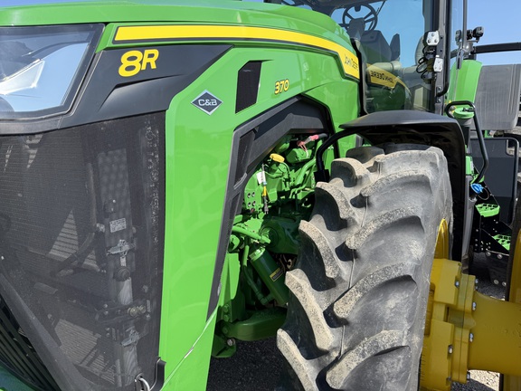 2024 John Deere 8R 370 Tractor
