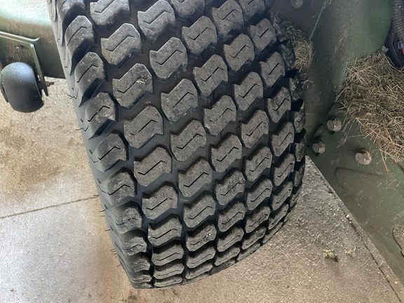 2025 John Deere Z950R Mower/Zero Turn