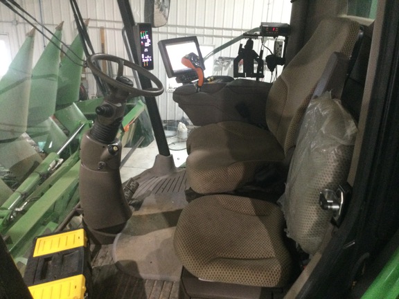 2021 John Deere S780 Combine