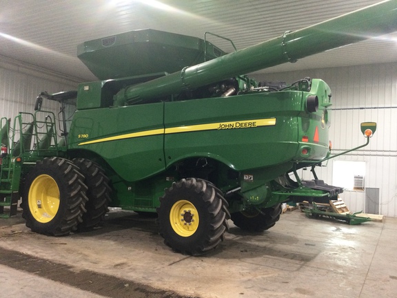 2021 John Deere S780 Combine