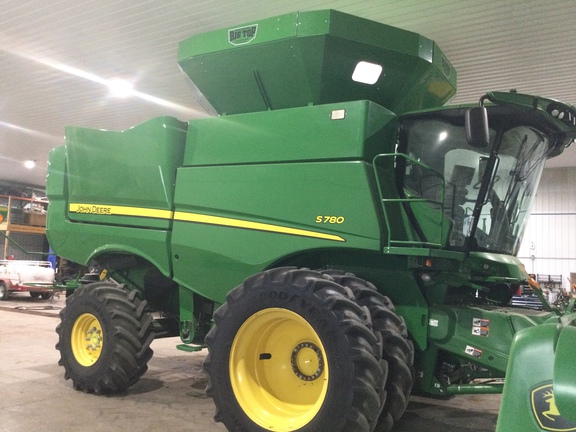 2021 John Deere S780 Combine
