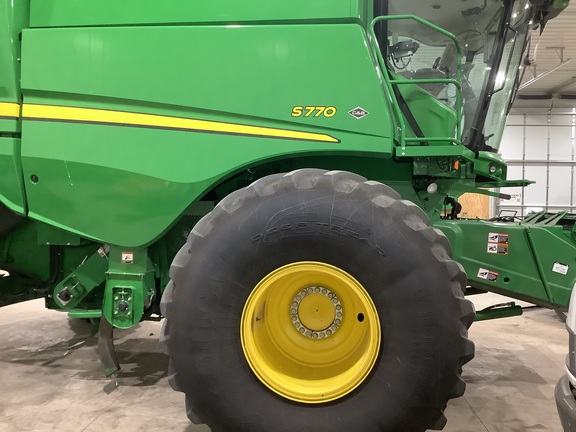 2020 John Deere S770 Combine