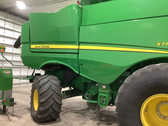 2020 John Deere S770 Combine