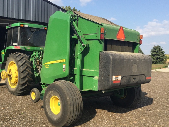 2019 John Deere 560M Baler/Round