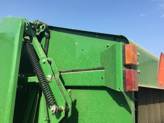 2019 John Deere 560M Baler/Round