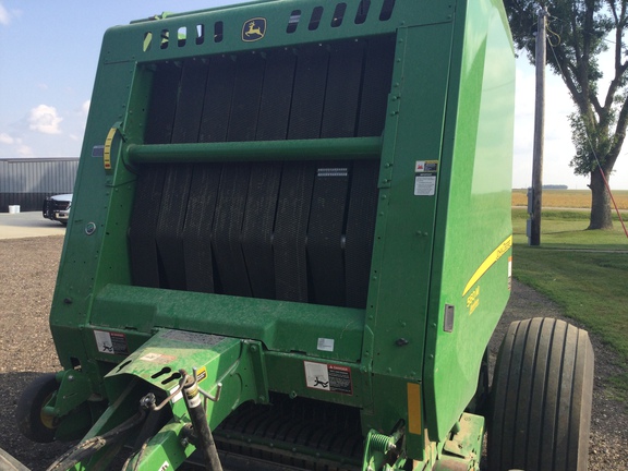 2019 John Deere 560M Baler/Round