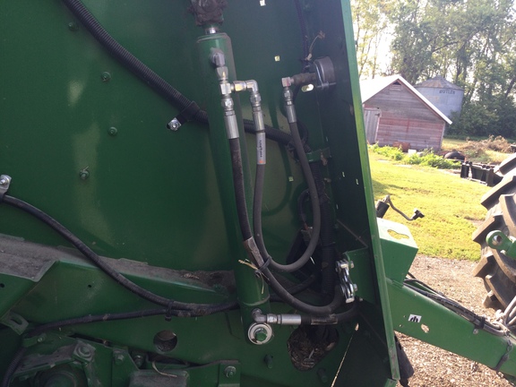 2019 John Deere 560M Baler/Round