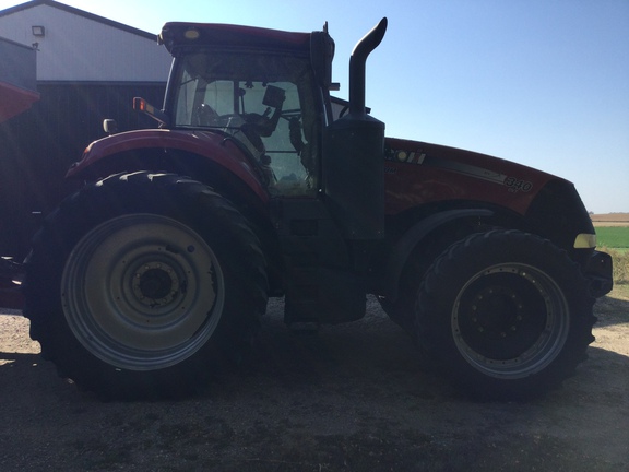 2016 Case IH Magnum 340 Tractor
